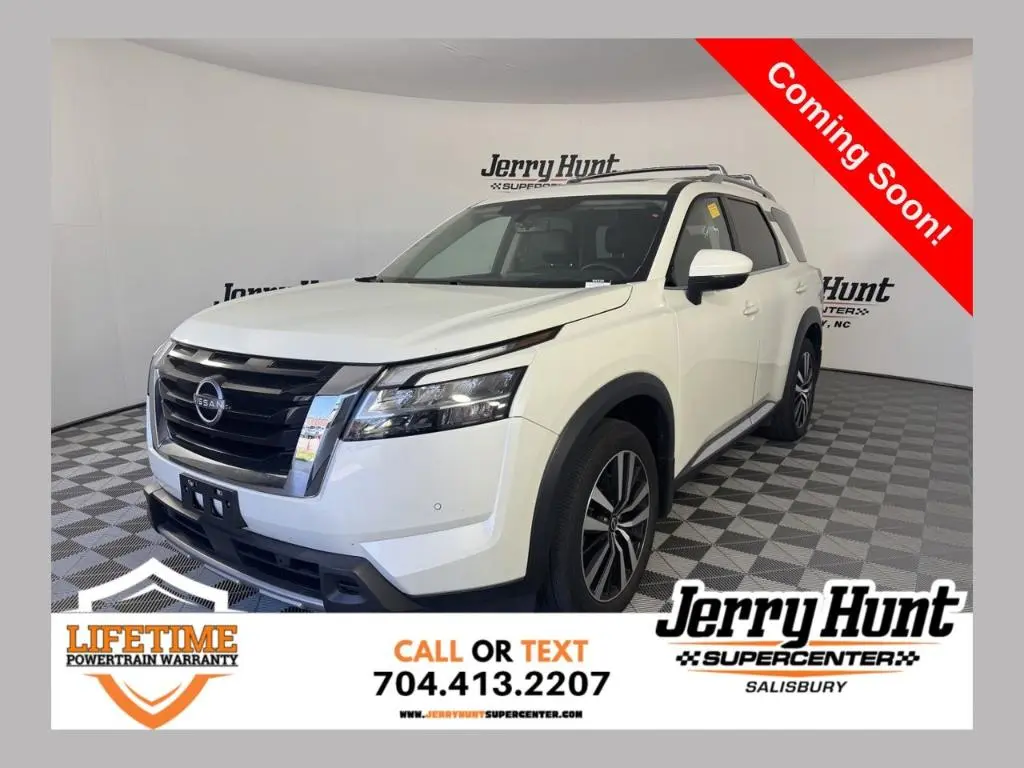 2023 Nissan Pathfinder Platinum