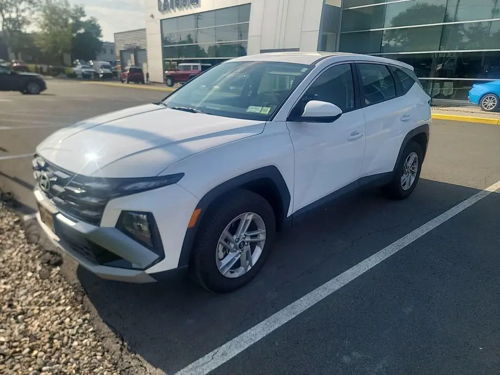 2025 Hyundai Tucson SE