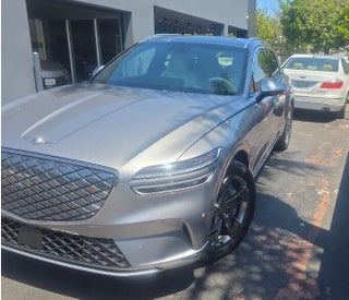 2023 Genesis Electrified GV70 Advanced