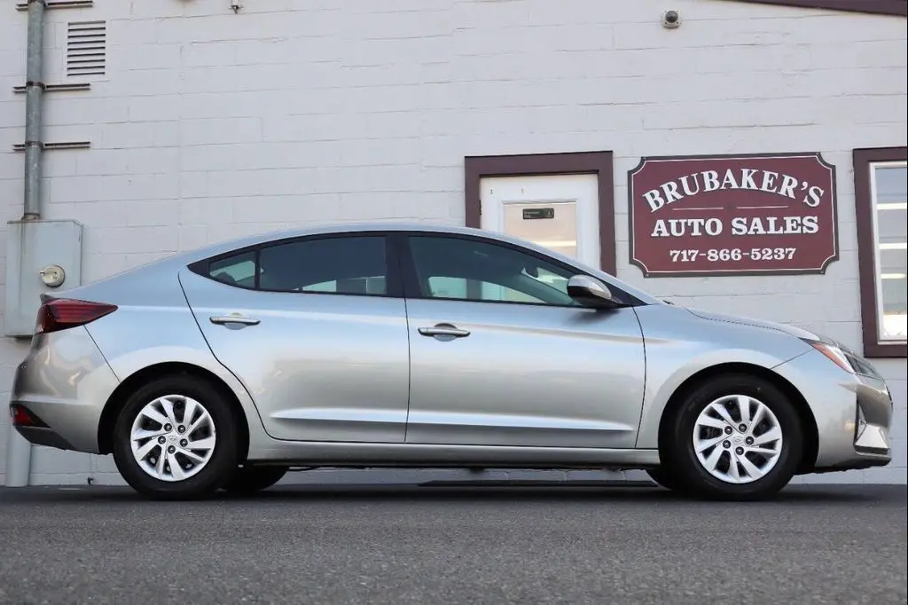 2020 Hyundai Elantra SE