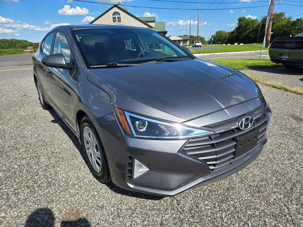 2019 Hyundai Elantra SE