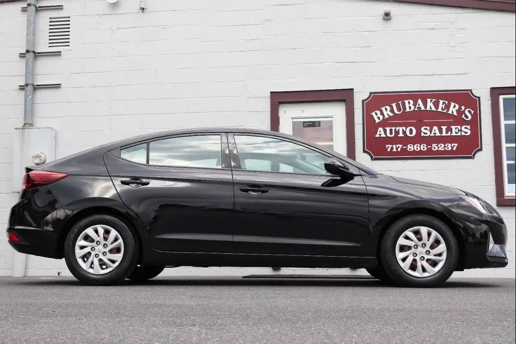 2020 Hyundai Elantra SE