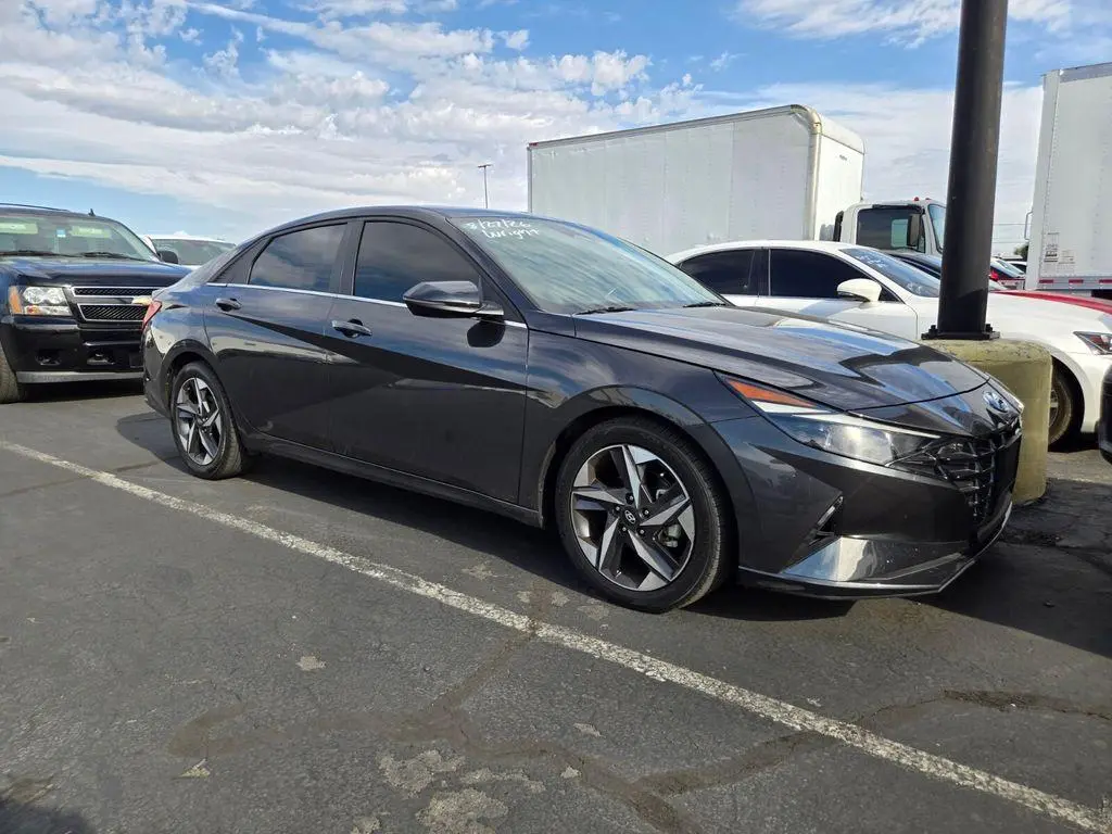2022 Hyundai Elantra Limited