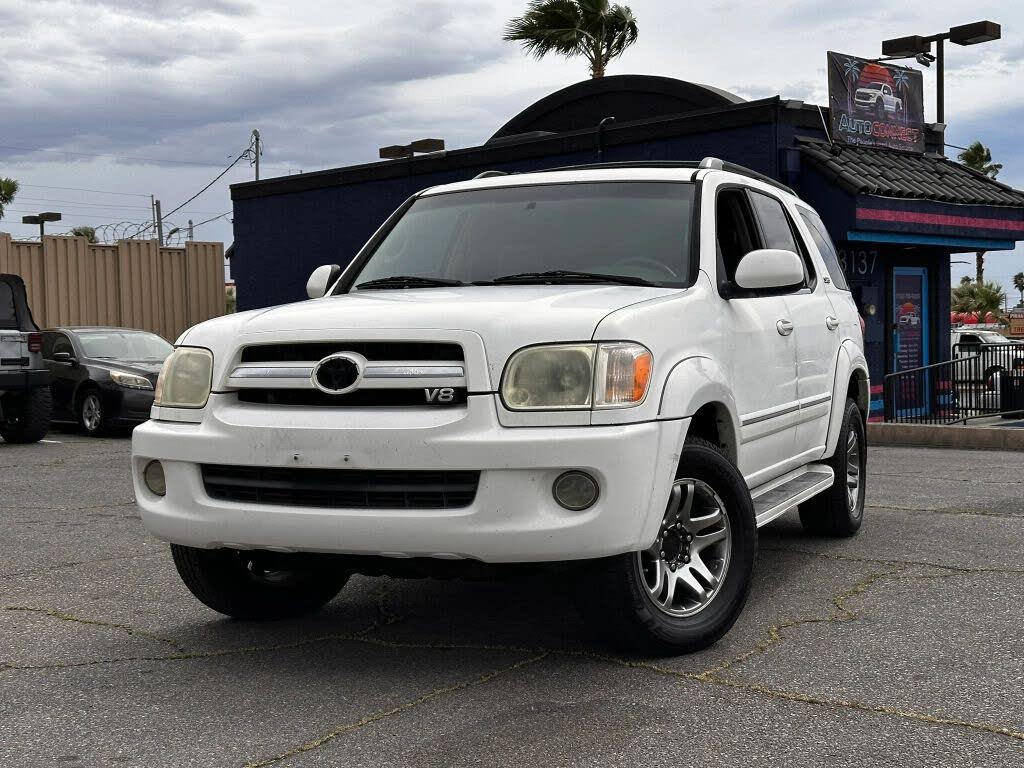 2005 Toyota Sequoia SR5