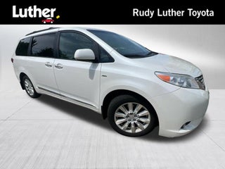 2017 Toyota Sienna XLE