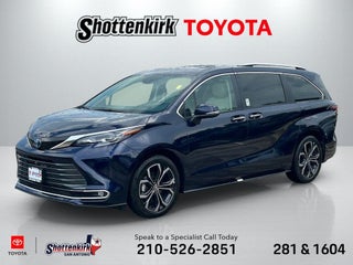 2025 Toyota Sienna Platinum
