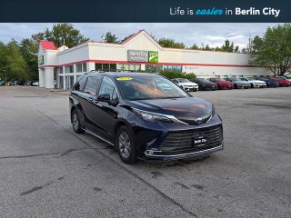 2024 Toyota Sienna XLE
