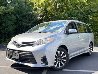 2018 Toyota Sienna LE