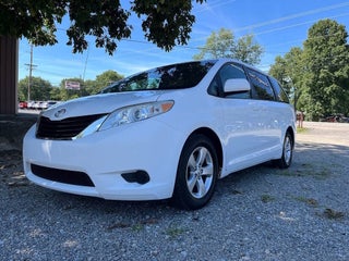 2013 Toyota Sienna LE