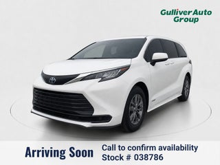 2021 Toyota Sienna LE