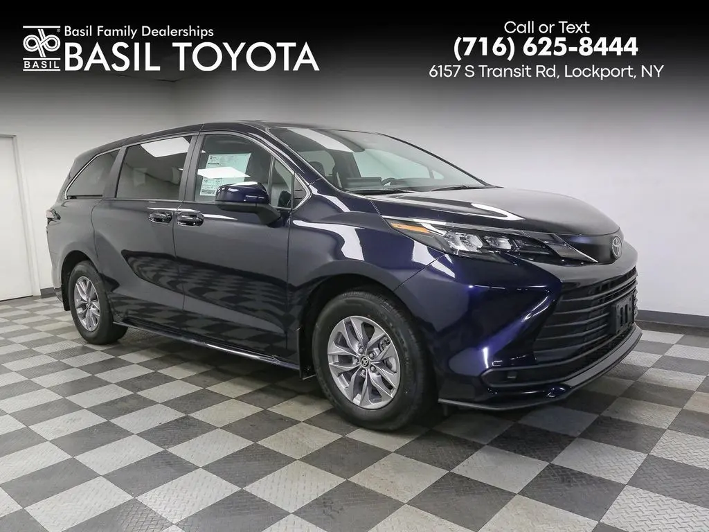 2026 Toyota Sienna LE