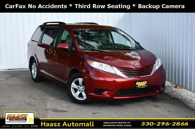 2017 Toyota Sienna LE