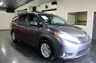 2014 Toyota Sienna XLE