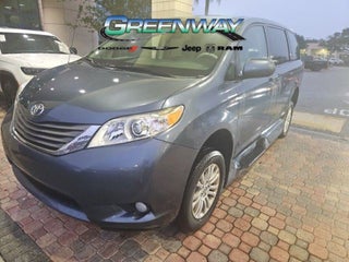 2014 Toyota Sienna XLE