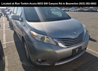 2015 Toyota Sienna XLE