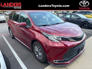 2023 Toyota Sienna XLE