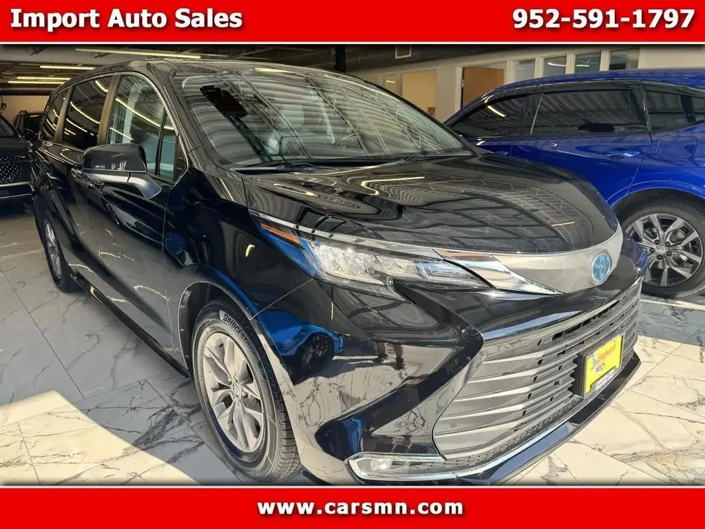 2022 Toyota Sienna XLE
