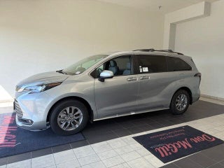 2025 Toyota Sienna XLE