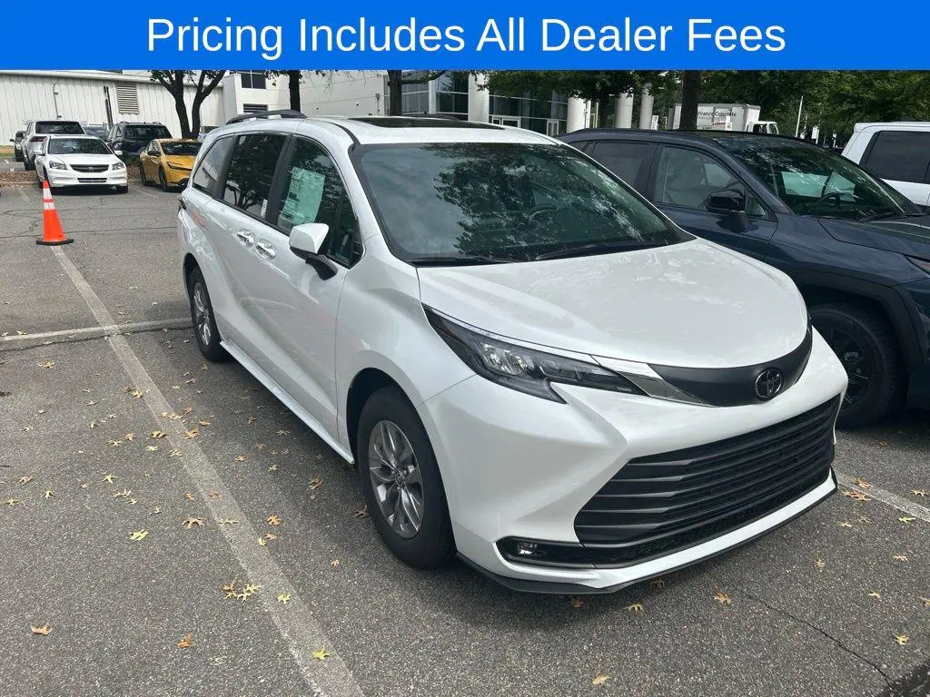 2026 Toyota Sienna XLE