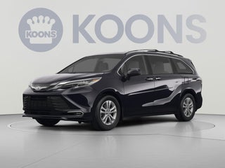 2023 Toyota Sienna XLE