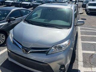 2020 Toyota Sienna XLE
