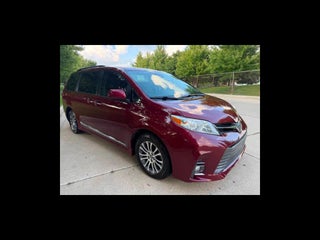 2018 Toyota Sienna XLE