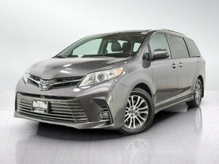 2019 Toyota Sienna XLE