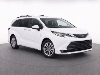 2023 Toyota Sienna Limited