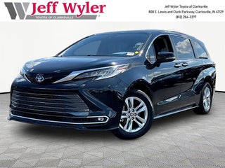2022 Toyota Sienna Limited