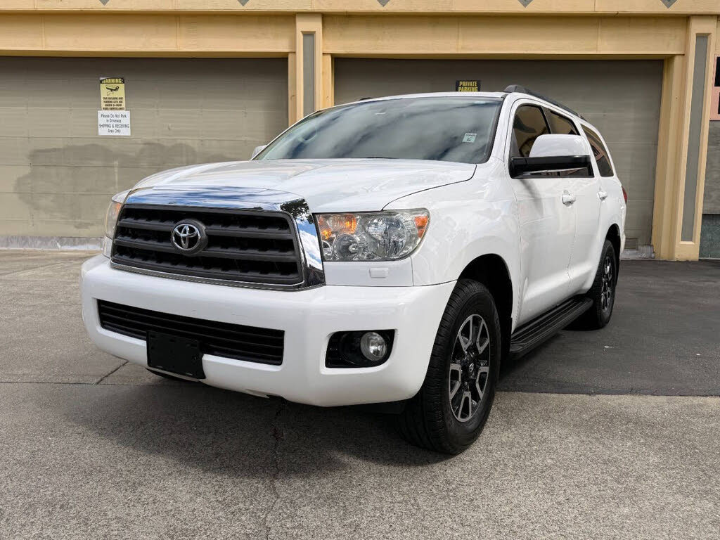 2013 Toyota Sequoia SR5