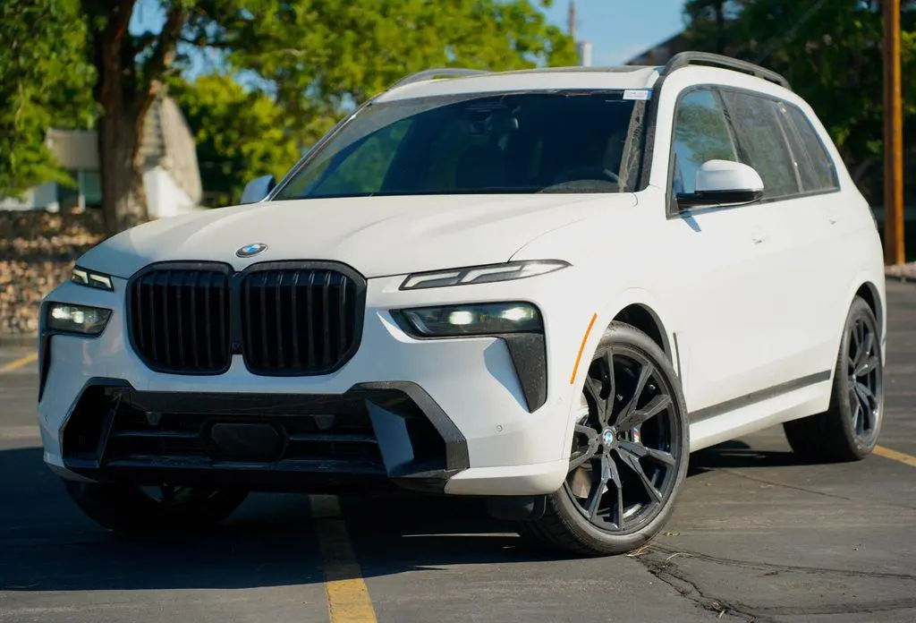 2027 BMW X7 xDrive40i