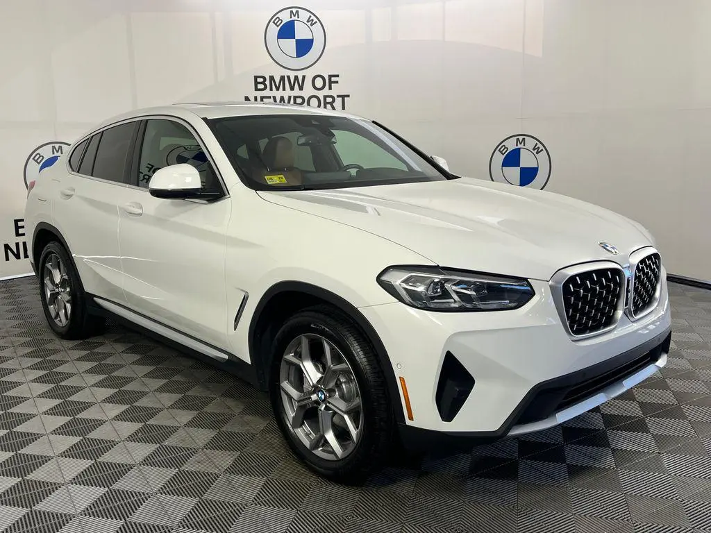 2023 BMW X4 xDrive30i