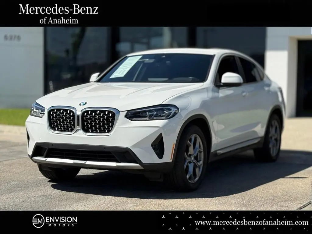2023 BMW X4 xDrive30i