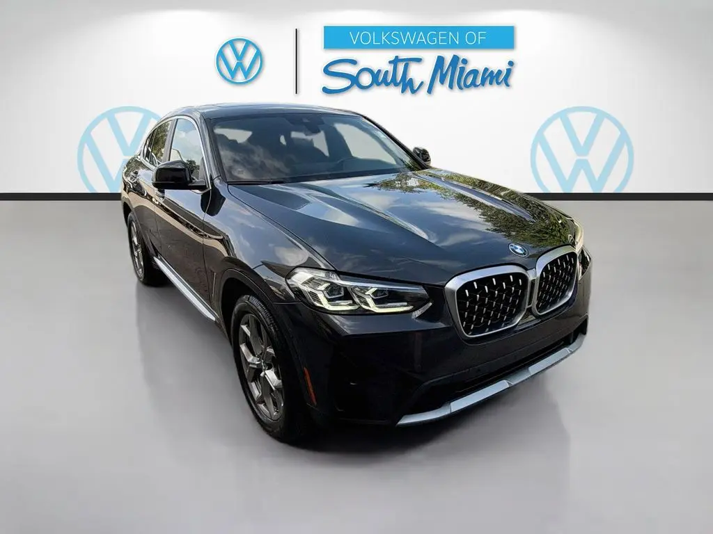 2023 BMW X4 xDrive30i