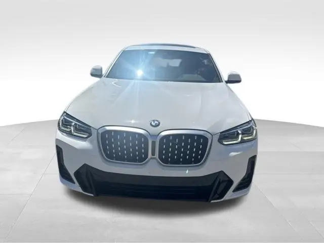 2023 BMW X4 xDrive30i