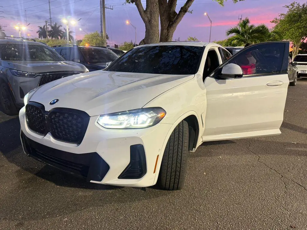 2022 BMW X4 xDrive30i