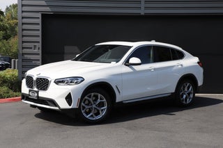 2025 BMW X4 xDrive30i