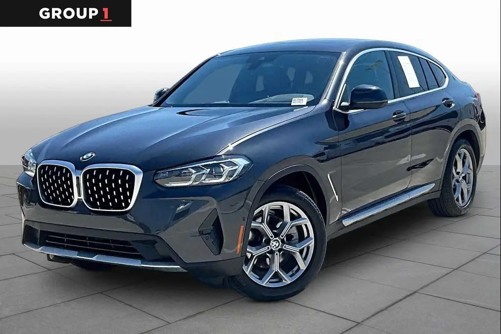 2025 BMW X4 xDrive30i