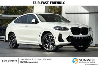 2025 BMW X4 xDrive30i
