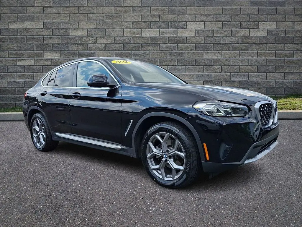 2024 BMW X4 xDrive30i