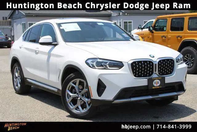 2025 BMW X4 xDrive30i