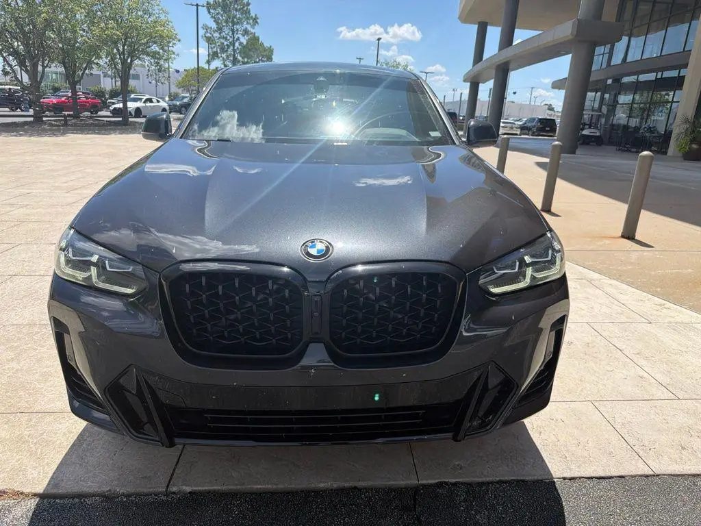 2024 BMW X4 xDrive30i