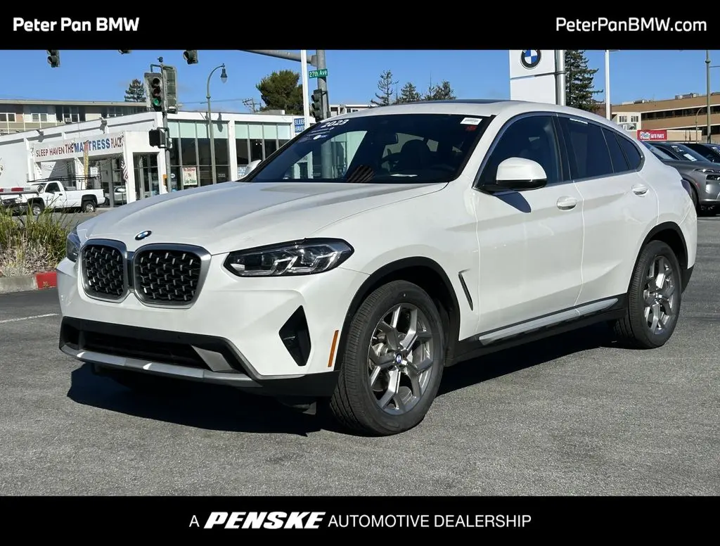 2023 BMW X4 xDrive30i
