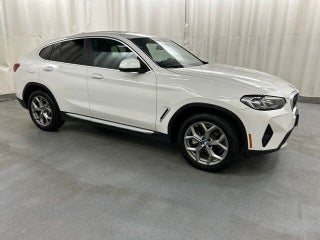 2025 BMW X4 xDrive30i