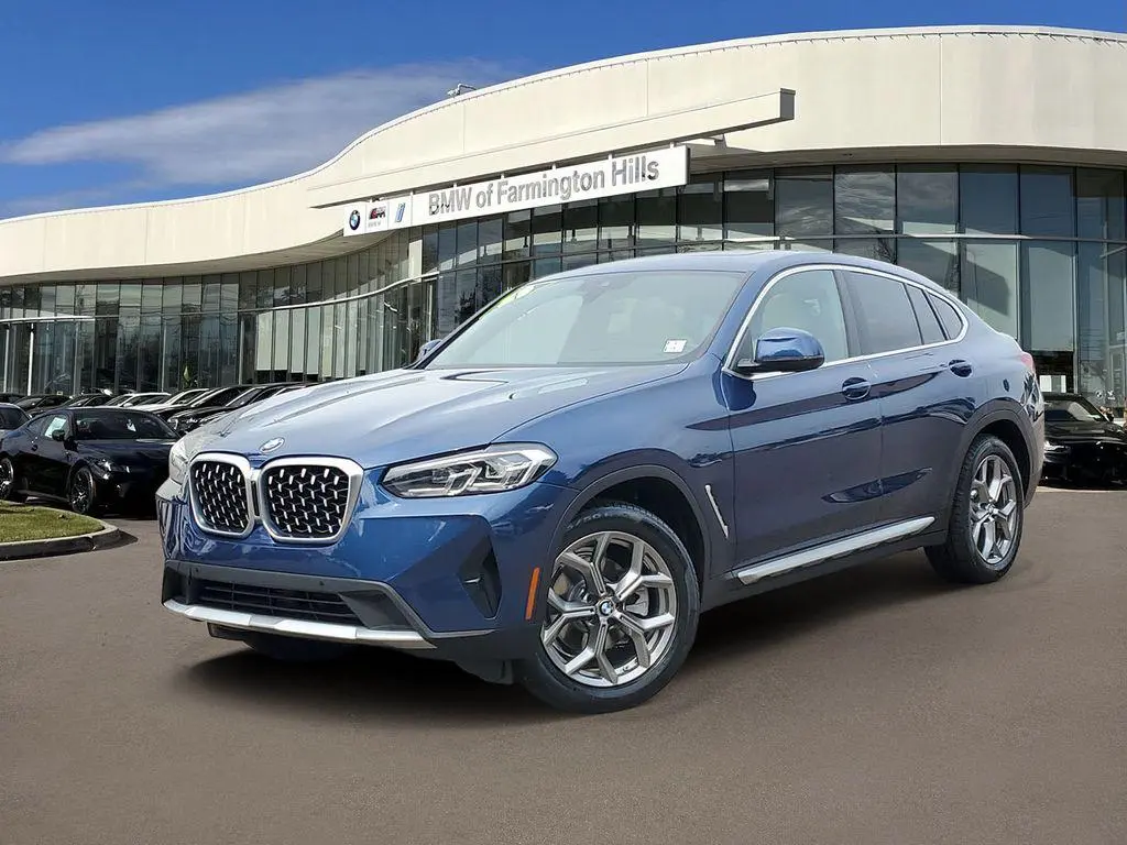 2023 BMW X4 xDrive30i