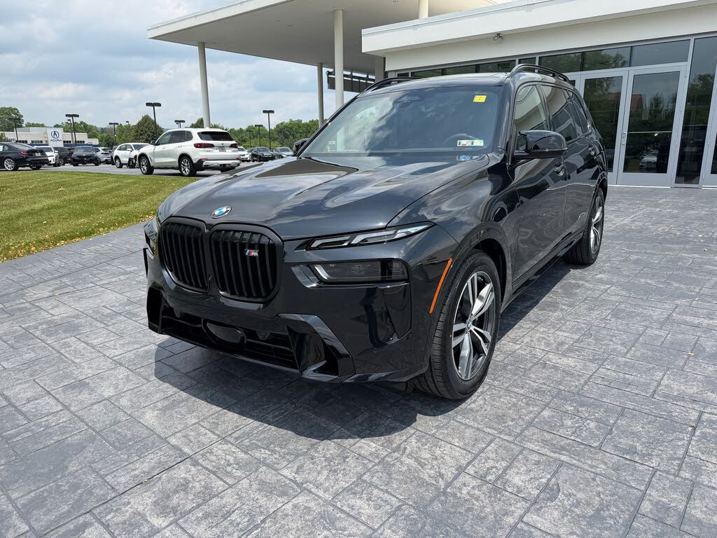 2027 BMW X7 M60i
