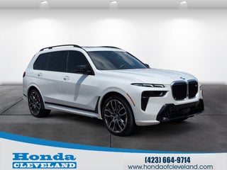 2025 BMW X7 M60i