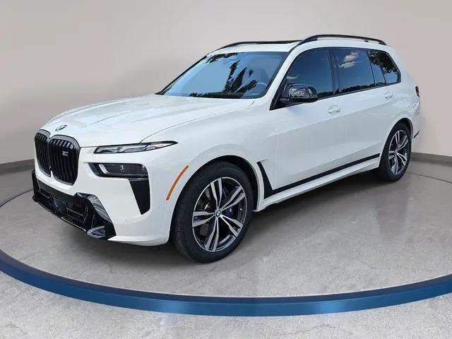 2025 BMW X7 M60i