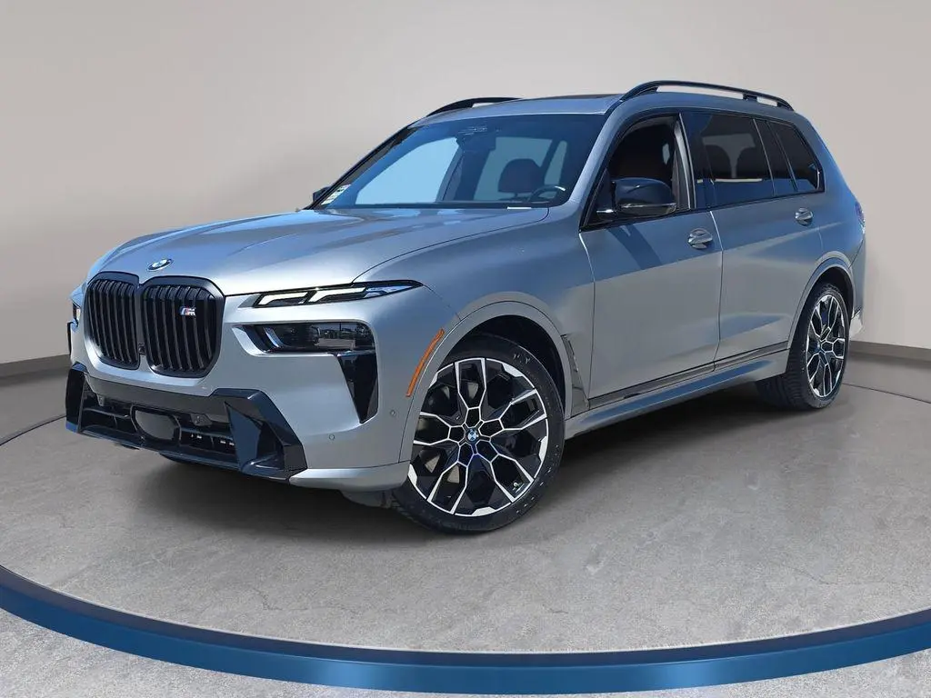 2023 BMW X7 M60i