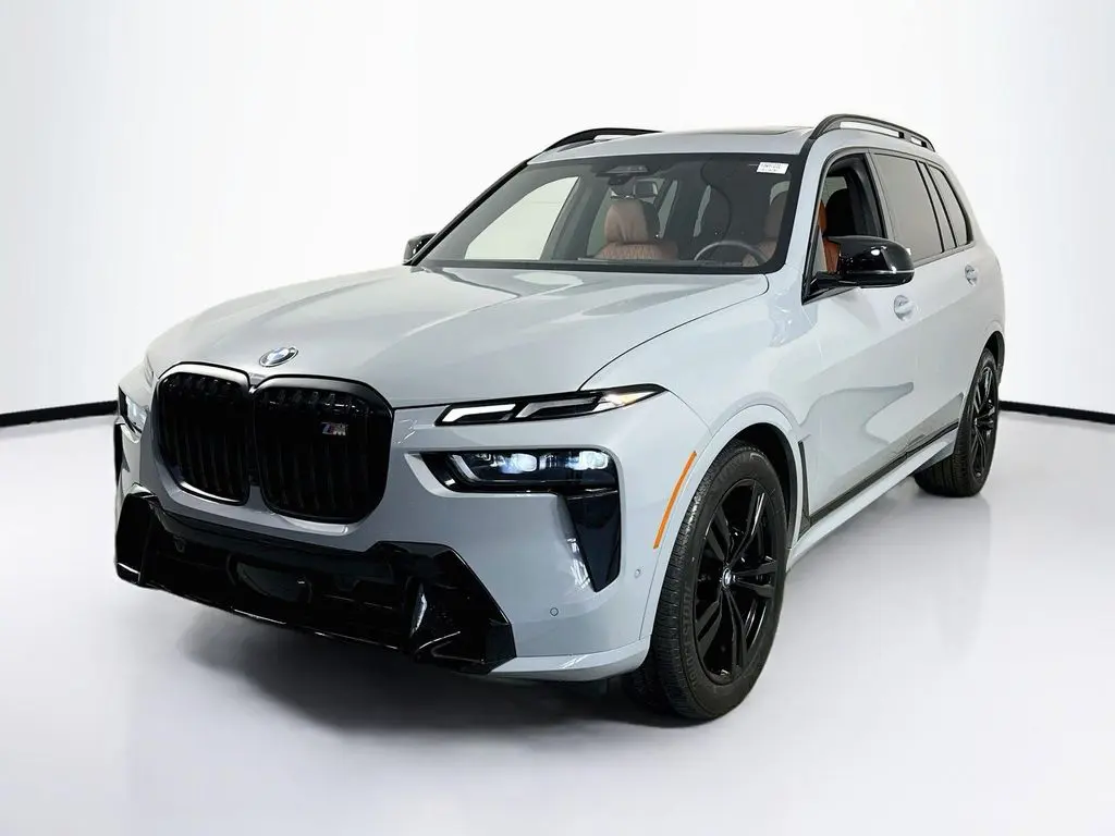 2025 BMW X7 M60i